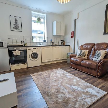 Whitchurch 1 Bedroom Apartment Cardiff Esterno foto