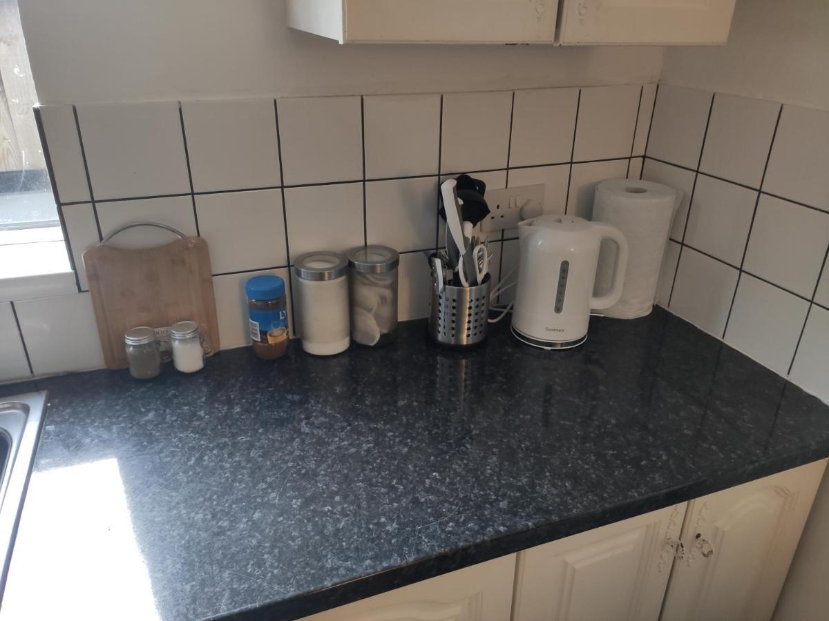 Whitchurch 1 Bedroom Apartment Cardiff Esterno foto