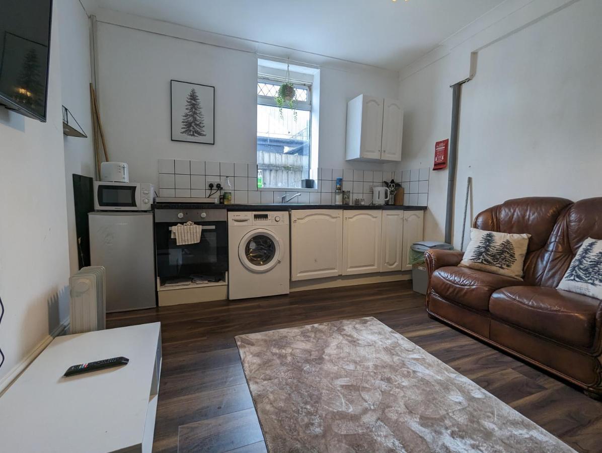 Whitchurch 1 Bedroom Apartment Cardiff Esterno foto