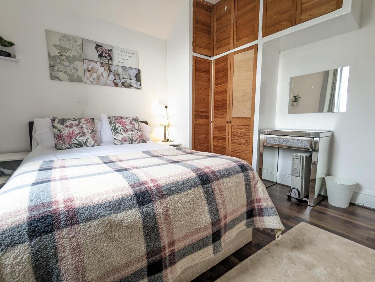 Whitchurch 1 Bedroom Apartment Cardiff Esterno foto